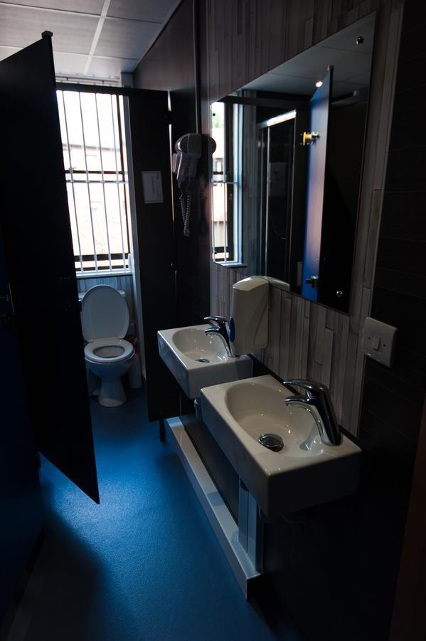 Russell Scott Backpackers Hostel Leeds  Zewnętrze zdjęcie